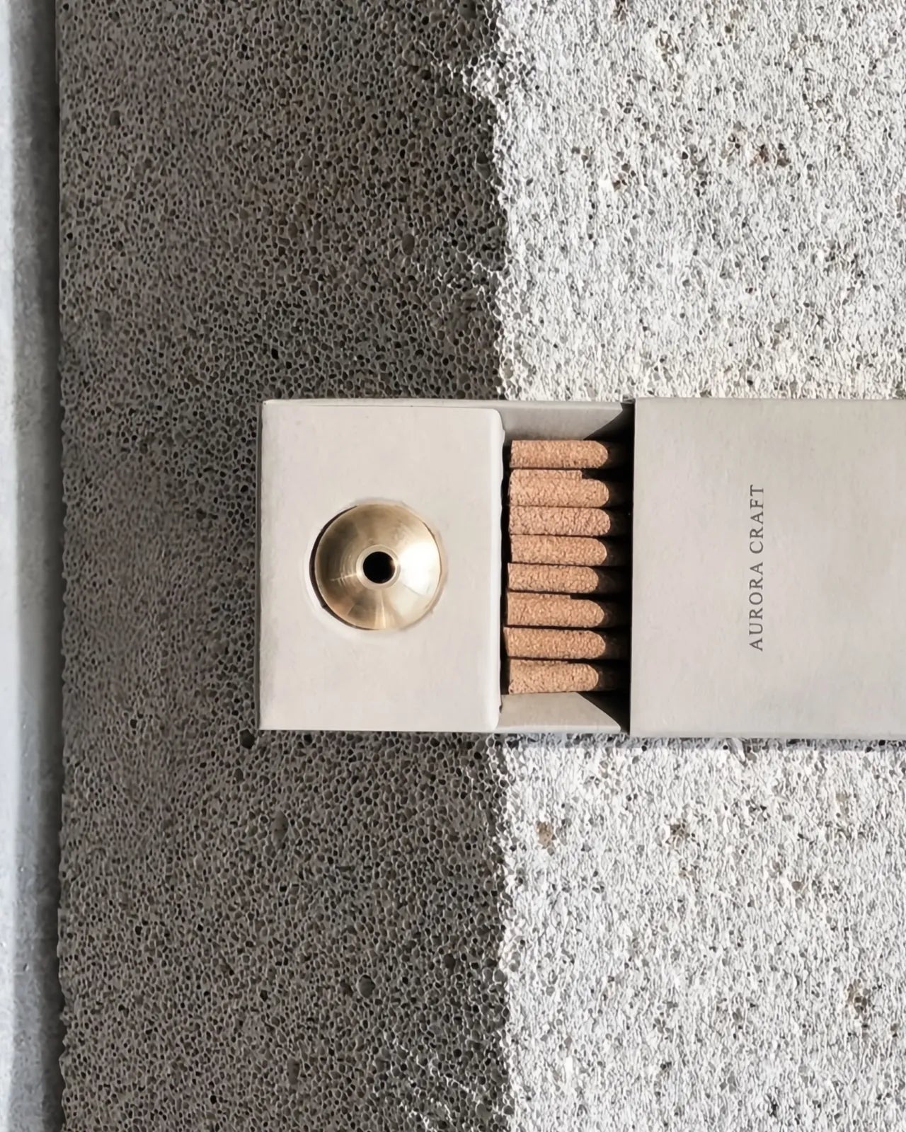 Box bastoncini d'incenso con porta incenso ottone