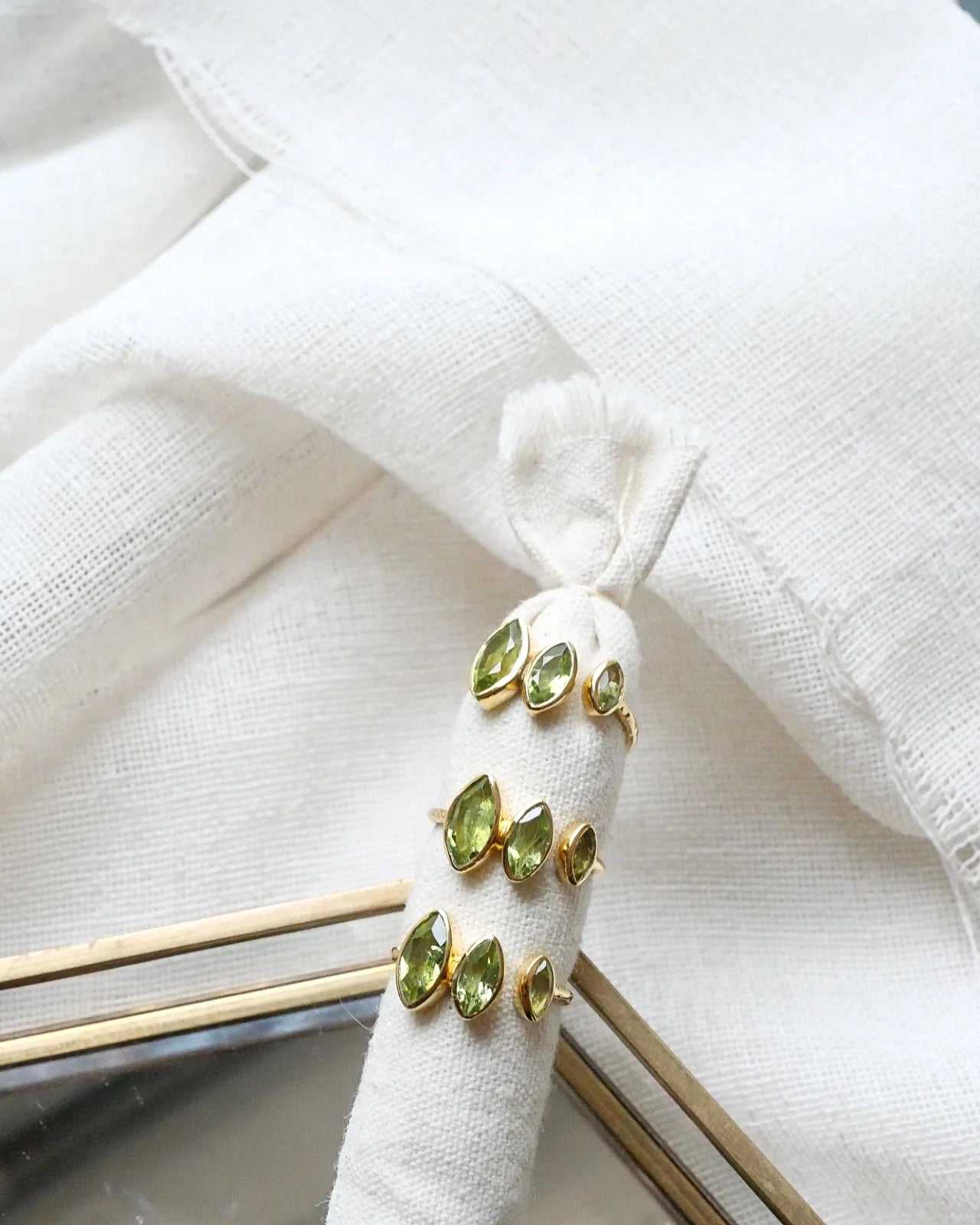 anelli artigianale made in France regolabile in ottone placcato oro 18k 2 micron con pietre naturali - peridoti