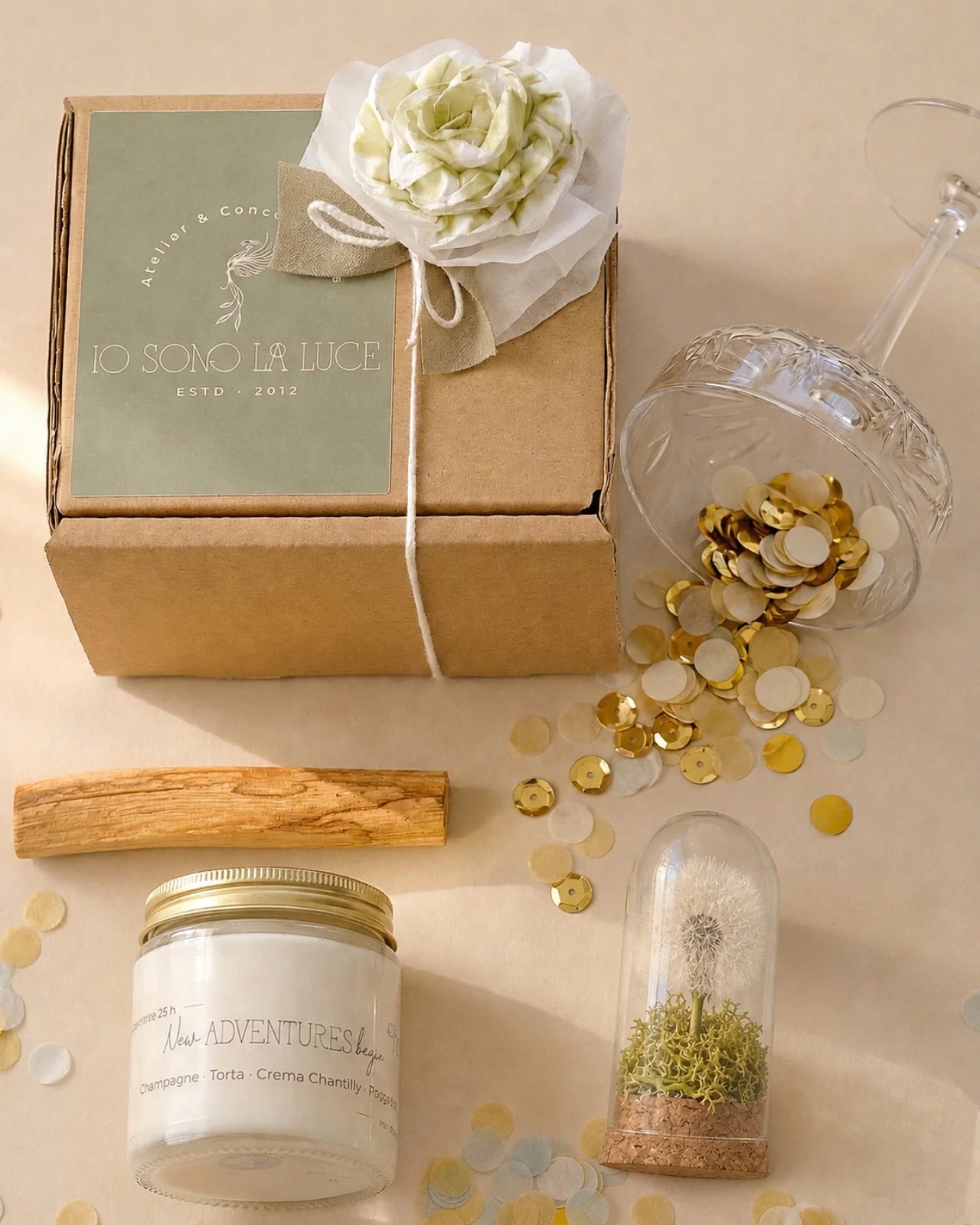 Gift box per celebrare occasioni speciali: candela profumata cera di soia, fiore dei desideri ( soffione dandelion dente di leone ) e palo santo | Io Sono La Luce Roma