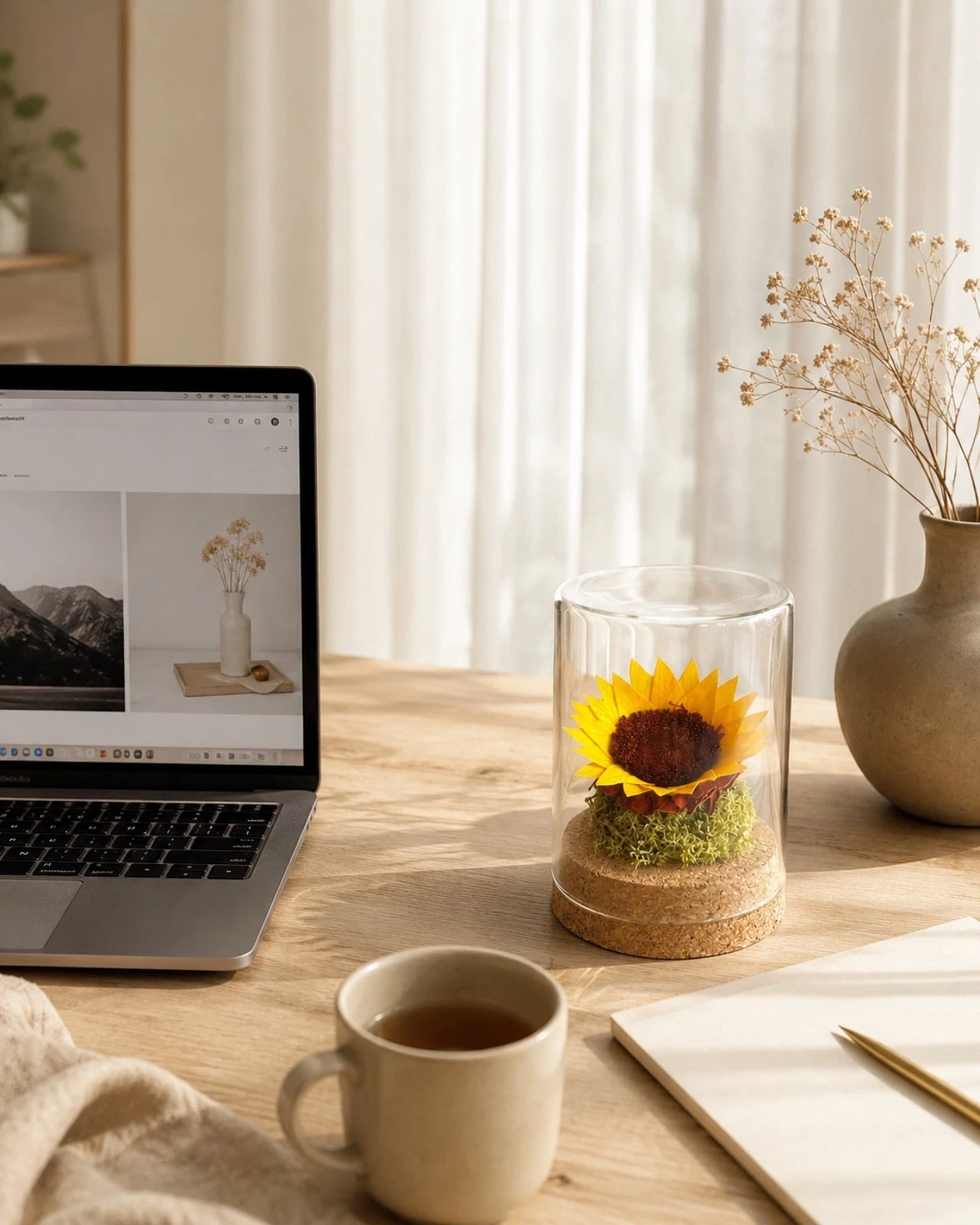 Girasole stabilizzato in vetro decorazione per scrivania ufficio, accessorio botanico workspace minimalista
